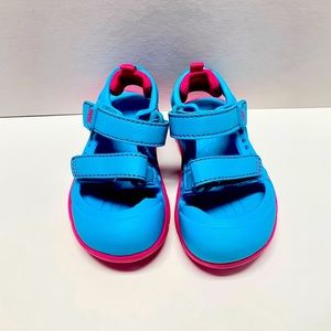 Stride Rite - Made2Play Phibian sandals, size 7